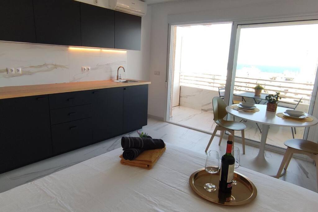 Chill Out Studio Jacuzzi & Sea Views لقنت المظهر الخارجي الصورة
