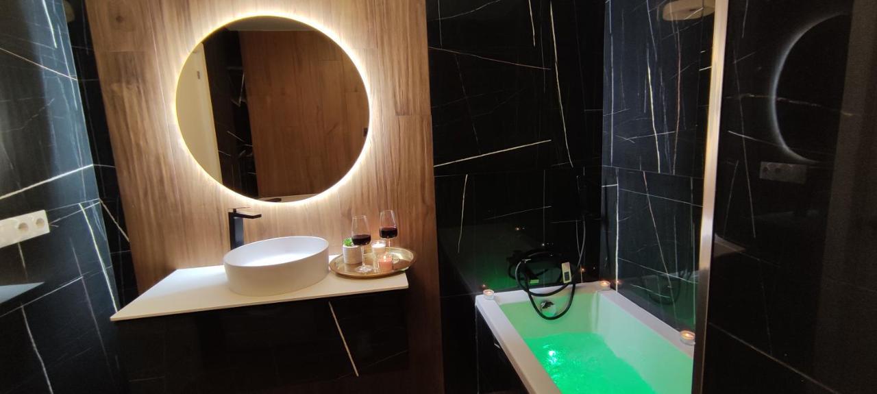 Chill Out Studio Jacuzzi & Sea Views لقنت المظهر الخارجي الصورة